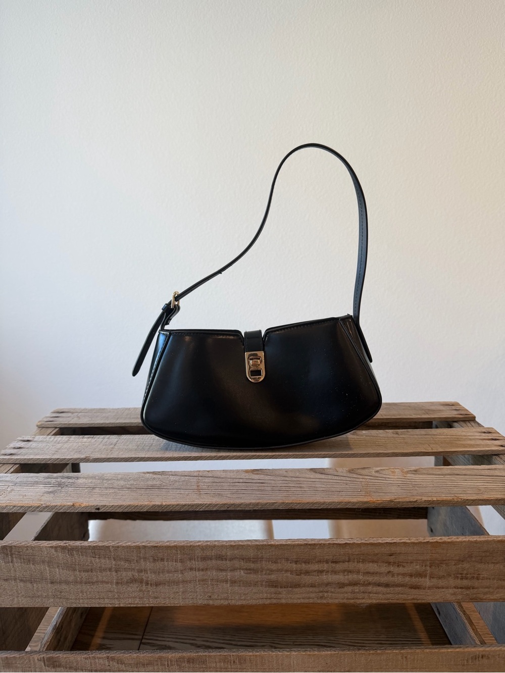 H&M Black Shoulder Bag Y2K Baguette Purse Gold Clasp